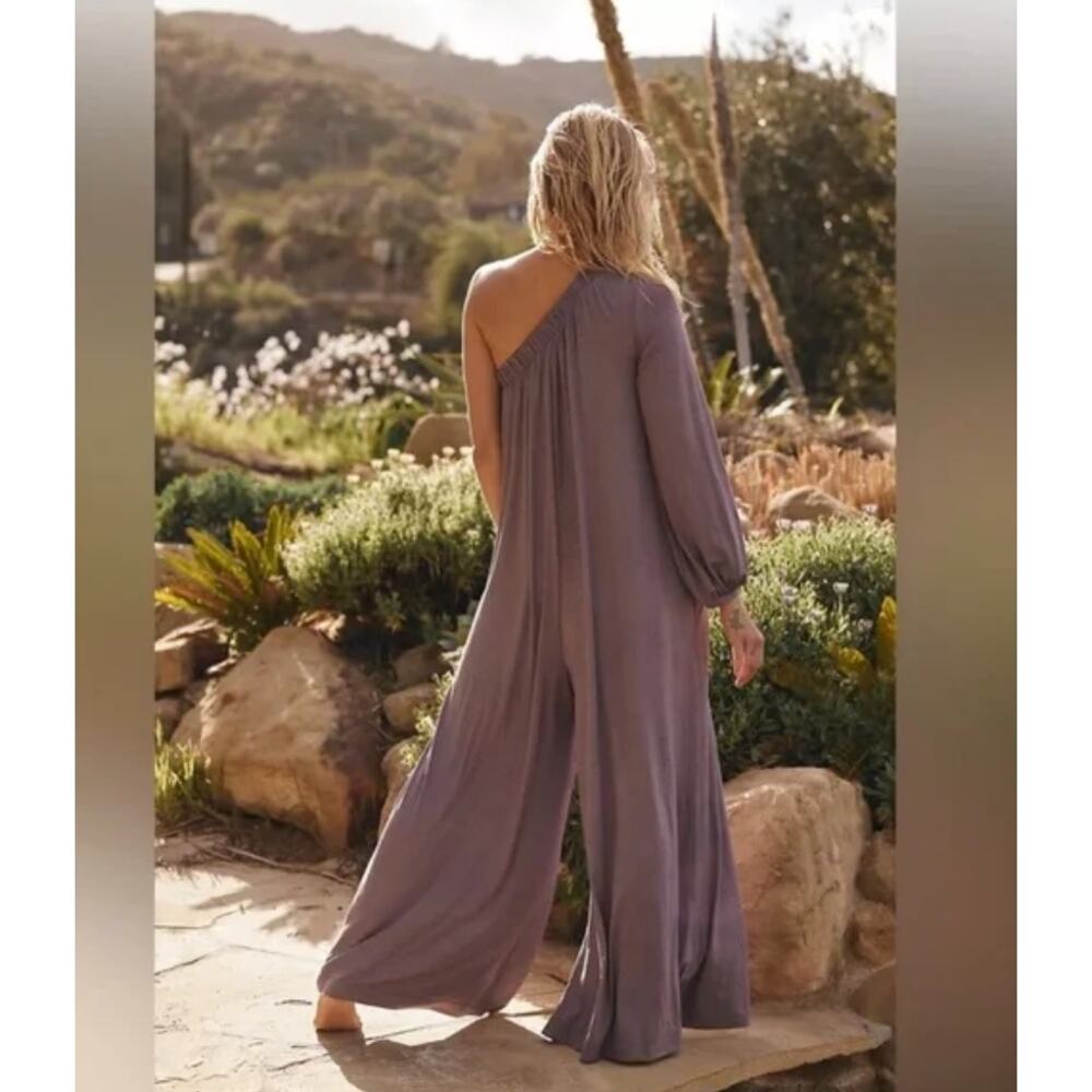 NEW Free People Beach Sunday Stroll One-Shoulder Jumpsuit Size Small Purple - Picture 8 of 8